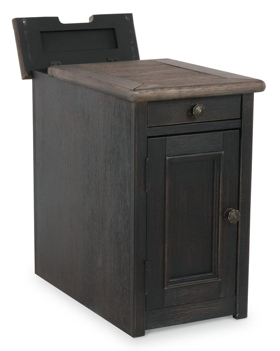 Tyler Creek Chairside End Table with USB Ports & Outlets - World Furniture Gallery (Newark, CA)