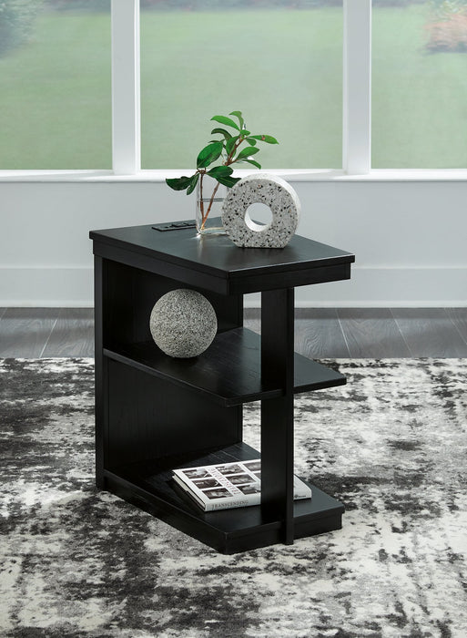 Winbardi Chairside End Table - World Furniture Gallery (Newark, CA)