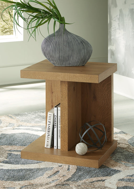 Brinstead Chairside End Table - World Furniture Gallery (Newark, CA)