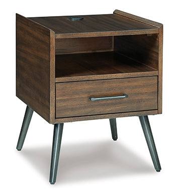 Calmoni End Table - World Furniture Gallery (Newark, CA)