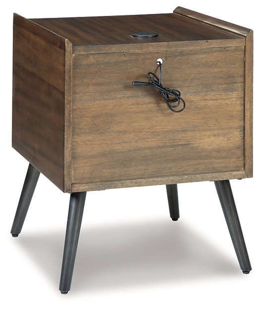 Calmoni End Table - World Furniture Gallery (Newark, CA)